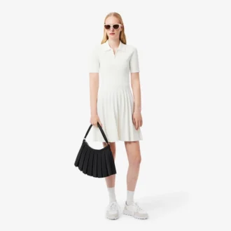 Abito da donna con colletto polo plissettato
