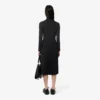 Abito da donna slim fit con collo alto Abito da donna slim fit con collo alto