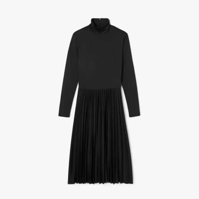 Abito da donna slim fit con collo alto Abito da donna slim fit con collo alto