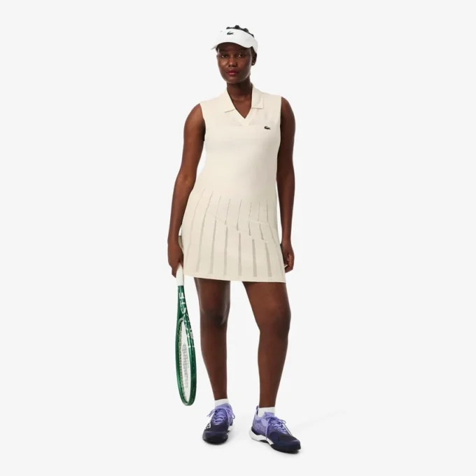 Abito da tennis elasticizzato da donna e pantaloncini Abito da tennis elasticizzato da donna e pantaloncini