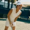 Abito da tennis elasticizzato da donna e pantaloncini Abito da tennis elasticizzato da donna e pantaloncini