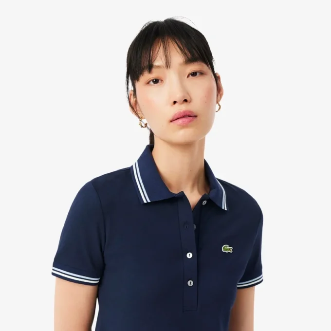 Abito skater da donna con colletto Polo elasticizzato Abito skater da donna con colletto Polo elasticizzato