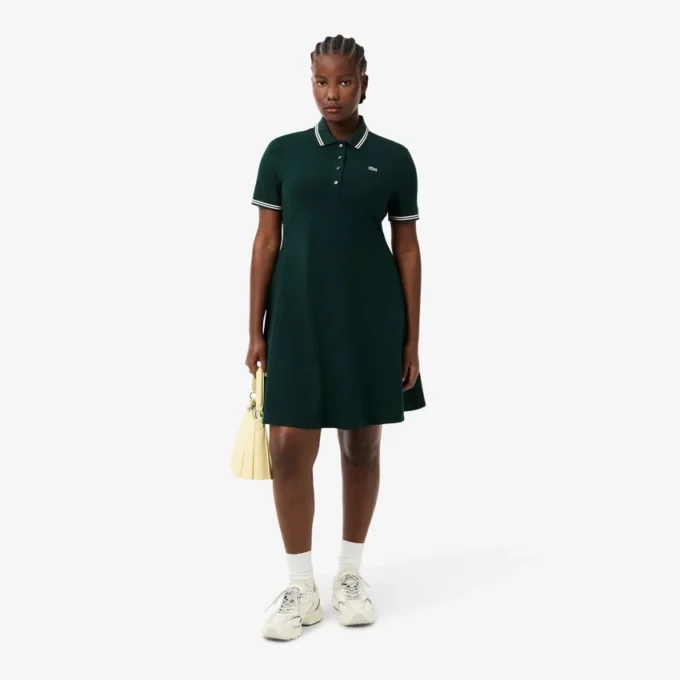 Abito skater da donna con collo Polo elasticizzato Abito skater da donna con collo Polo elasticizzato