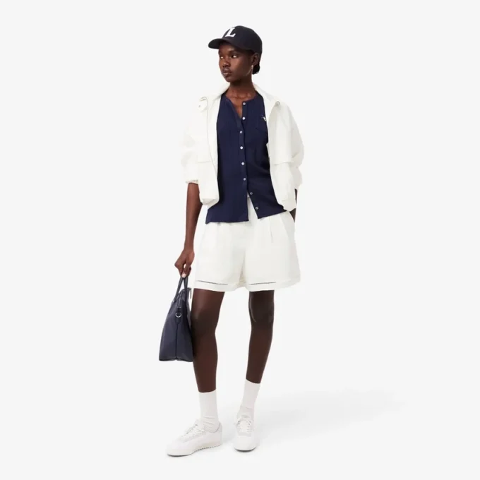 Bermuda oversize in The Blend of linen and cotton from a fluid line Bermuda oversize in The Blend of linen and cotton from a fluid line