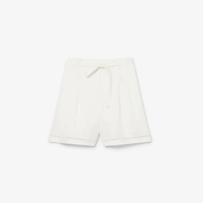 Bermuda oversize in The Blend of linen and cotton from a fluid line Bermuda oversize in The Blend of linen and cotton from a fluid line
