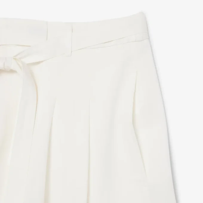 Bermuda oversize in The Blend of linen and cotton from a fluid line Bermuda oversize in The Blend of linen and cotton from a fluid line