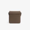 Borsa a tracolla classica con chiusura a patta Borsa a tracolla classica con chiusura a patta