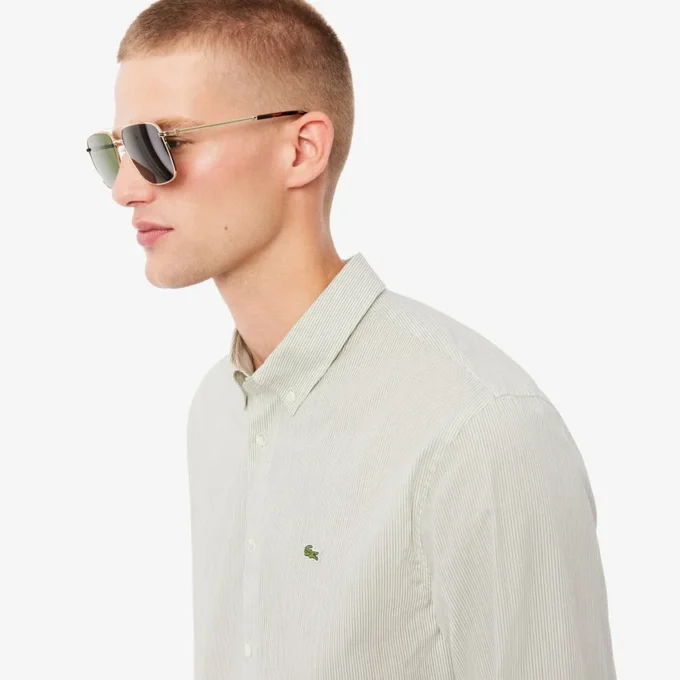 Camicia da uomo a righe con colletto button-down e vestibilità regolare Camicia da uomo a righe con colletto button-down e vestibilità regolare