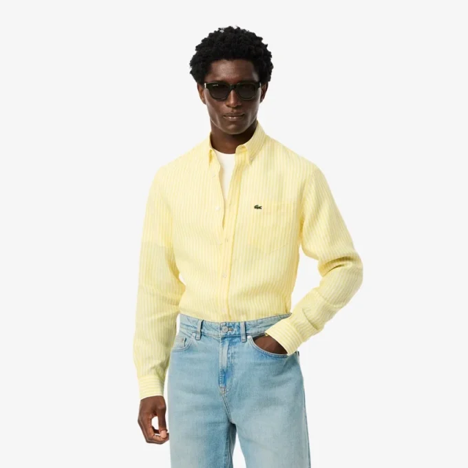 Camicia da uomo in lino a righe dal taglio regolare Camicia da uomo in lino a righe dal taglio regolare