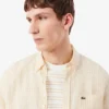 Camicia da uomo in lino a righe dal taglio regolare Camicia da uomo in lino a righe dal taglio regolare