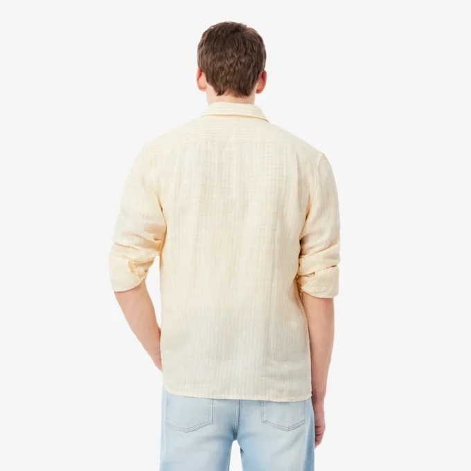 Camicia da uomo in lino a righe dal taglio regolare Camicia da uomo in lino a righe dal taglio regolare