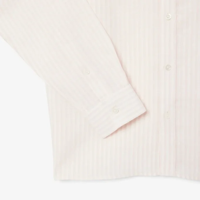 Camicia da uomo in lino a righe dal taglio regolare Camicia da uomo in lino a righe dal taglio regolare