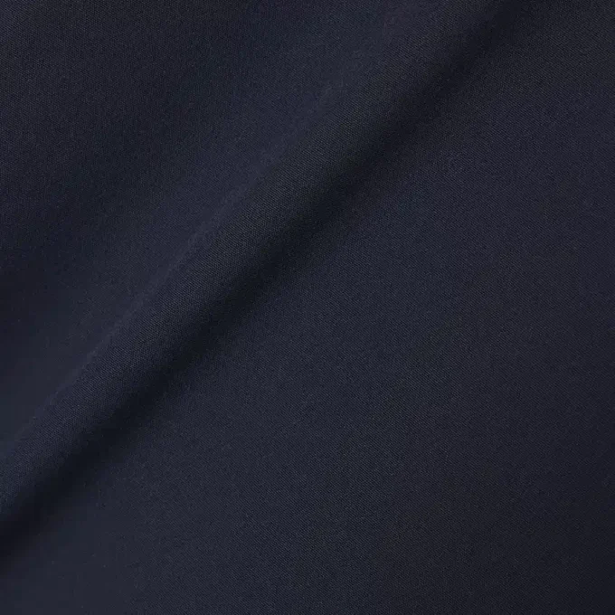 Camicia da uomo slim fit in tessuto elasticizzato con bottoni Camicia da uomo slim fit in tessuto elasticizzato con bottoni