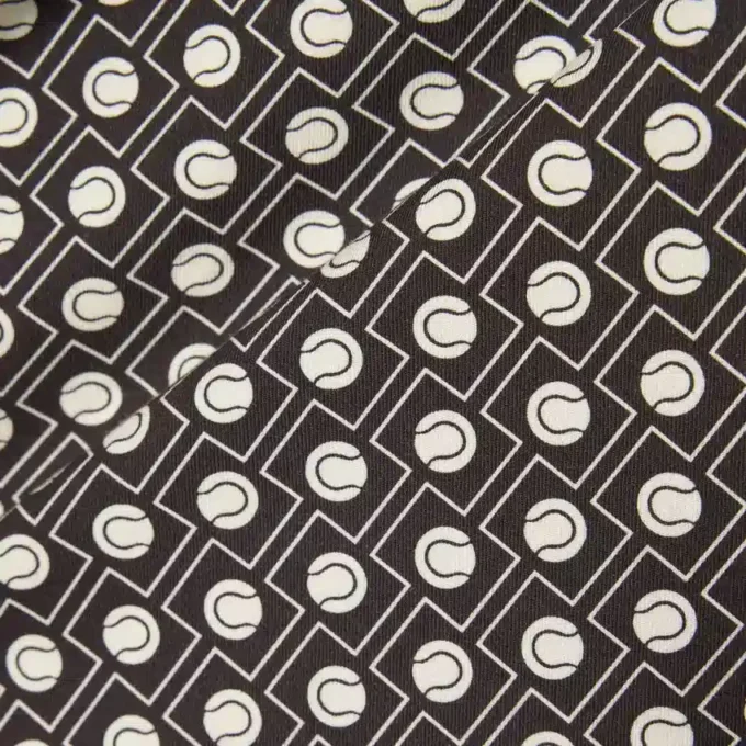 Camicia in cotone stampata dalla vestibilità regolare Camicia in cotone stampata dalla vestibilità regolare