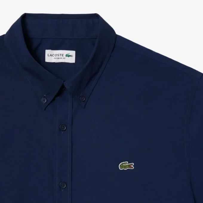 Camicia in popeline a maniche corte dalla vestibilità regolare Camicia in popeline a maniche corte dalla vestibilità regolare