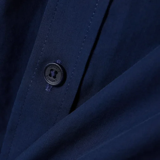 Camicia in popeline a maniche corte dalla vestibilità regolare Camicia in popeline a maniche corte dalla vestibilità regolare