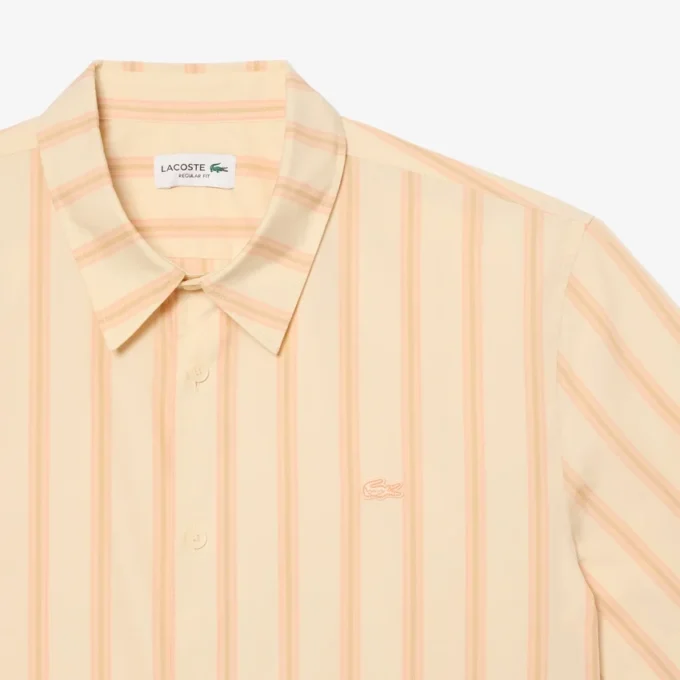 Camicia in popeline a righe dal taglio regolare Camicia in popeline a righe dal taglio regolare