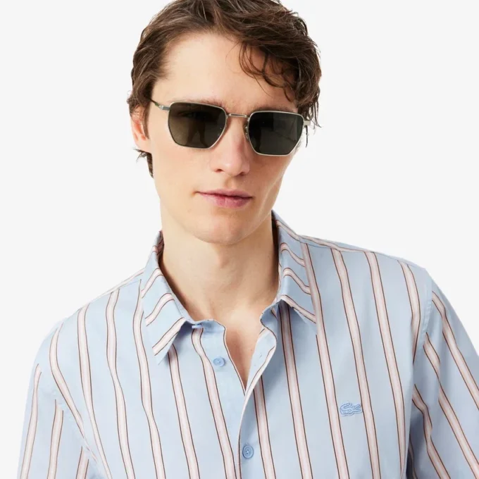Camicia in popeline a righe dal taglio regolare Camicia in popeline a righe dal taglio regolare