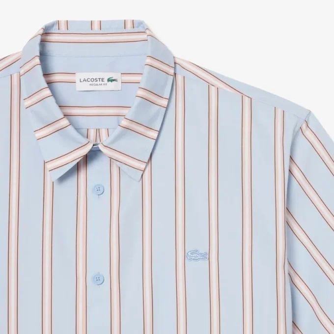 Camicia in popeline a righe dal taglio regolare Camicia in popeline a righe dal taglio regolare