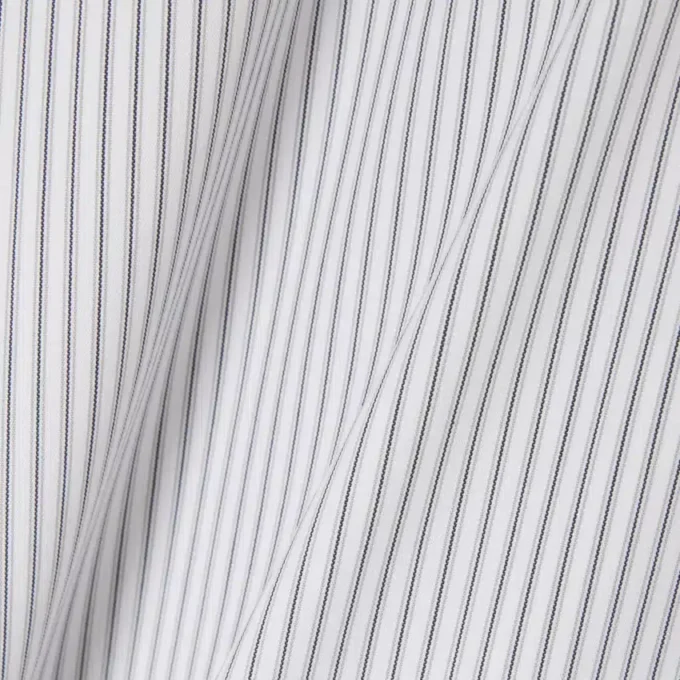 Camicia in popeline elasticizzato a righe, vestibilità slim Camicia in popeline elasticizzato a righe, vestibilità slim
