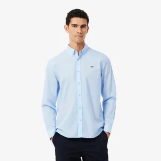 Camicia in popeline elasticizzato dalla vestibilità regolare