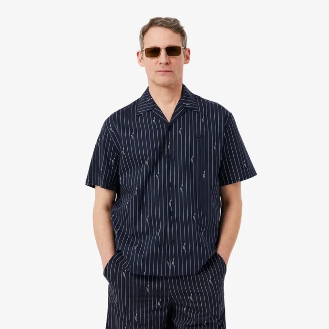 Camicia in twill stampato dalla vestibilità comoda Camicia in twill stampato dalla vestibilità comoda