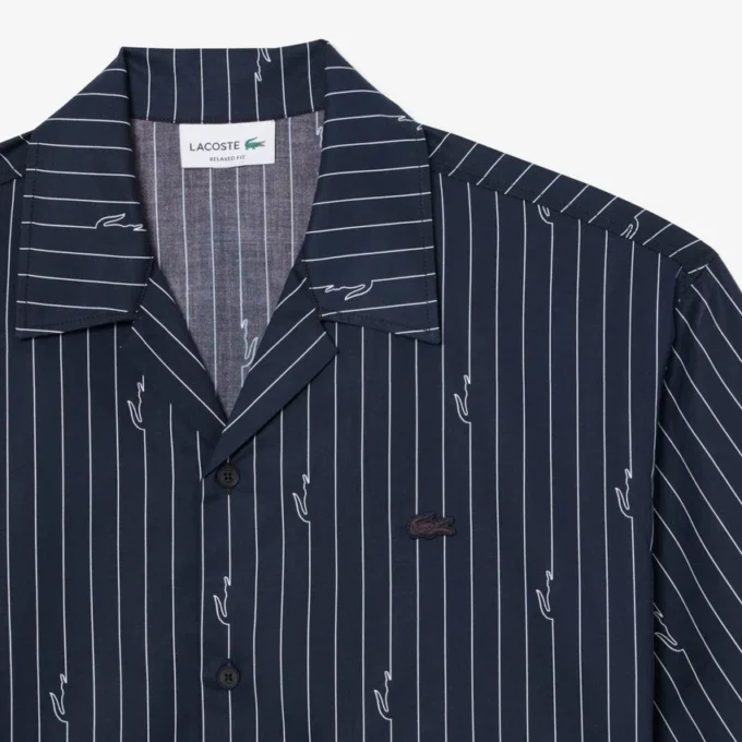Camicia in twill stampato dalla vestibilità comoda Camicia in twill stampato dalla vestibilità comoda