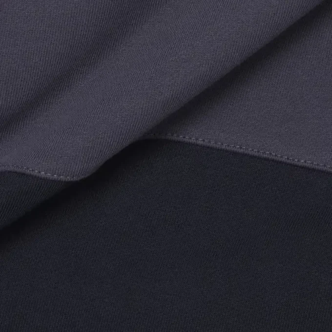 Felpa con cappuccio e zip a blocchi di colore Felpa con cappuccio e zip a blocchi di colore