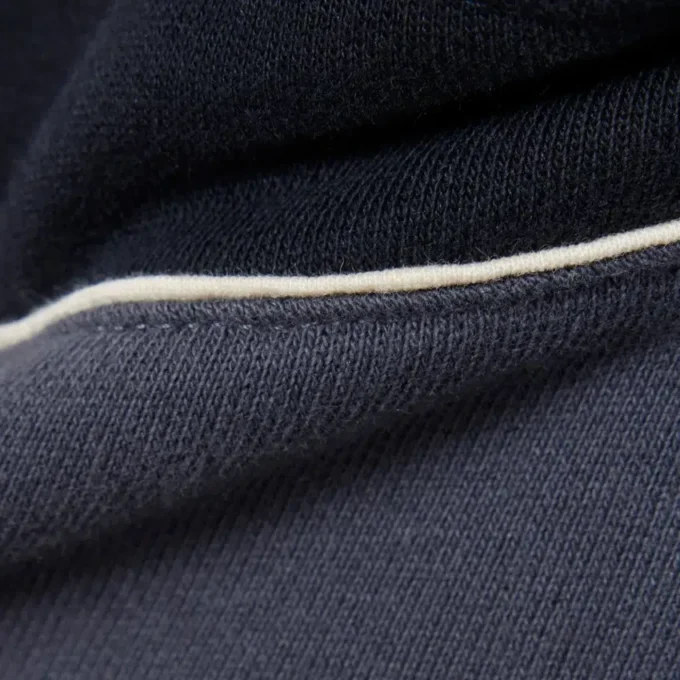 Felpa con cappuccio e zip a blocchi di colore Felpa con cappuccio e zip a blocchi di colore