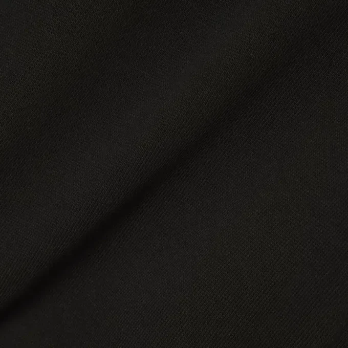 Felpa con zip e badge, vestibilità comoda Felpa con zip e badge, vestibilità comoda
