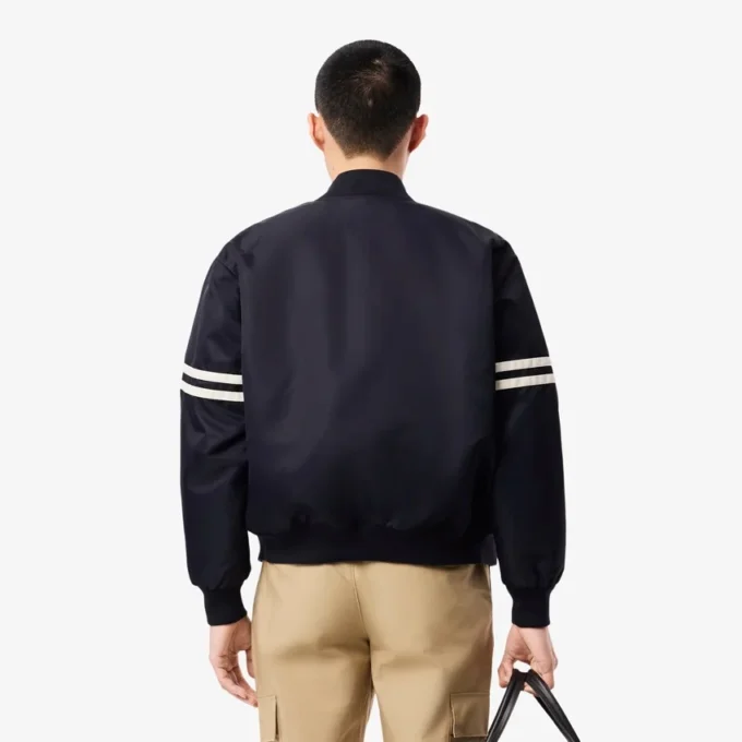 Giacca bomber da uomo idrorepellente con stemma ricamato Giacca bomber da uomo idrorepellente con stemma ricamato