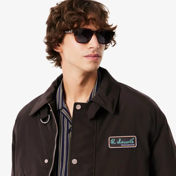 Giacca da aviatore idrorepellente da uomo con badge Giacca da aviatore idrorepellente da uomo con badge