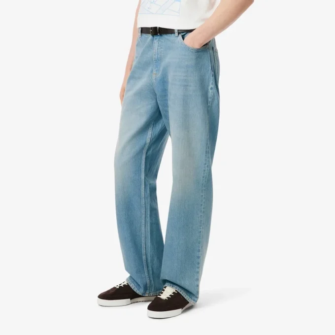 Jeans in denim da uomo a 5 tasche dal taglio ampio Jeans in denim da uomo a 5 tasche dal taglio ampio