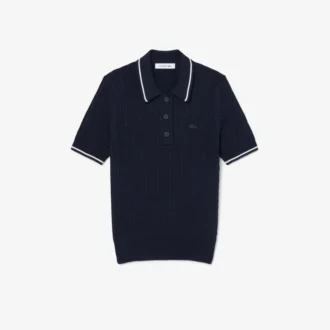 Maglione a righe con collo a polo e lavorazione a trecce
