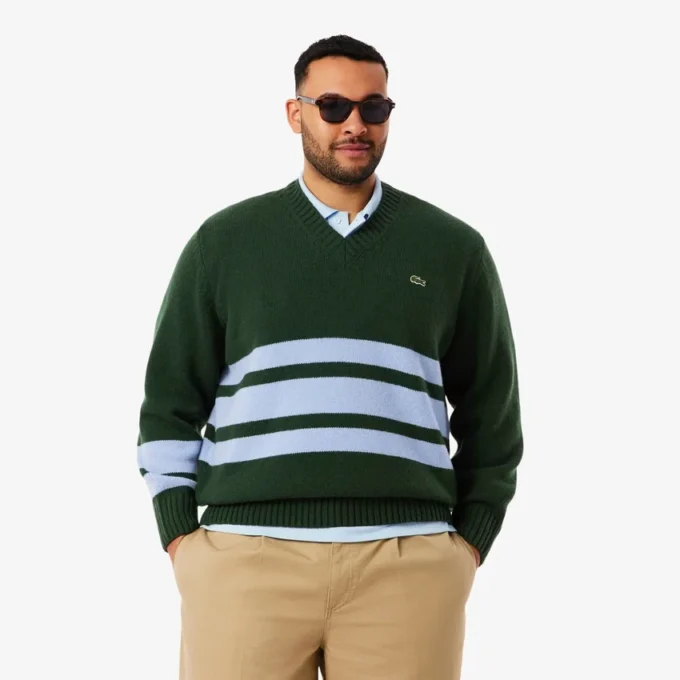 Maglione da uomo in lana a righe con scollo a V Maglione da uomo in lana a righe con scollo a V