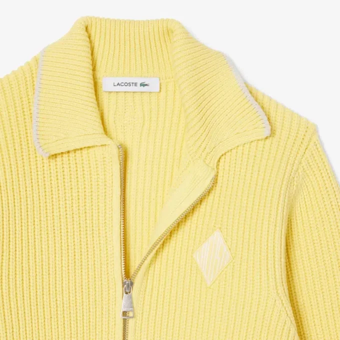 Maglione in cotone con zip e badge Maglione in cotone con zip e badge