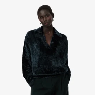 Maglione in velluto con collo polo da passerella