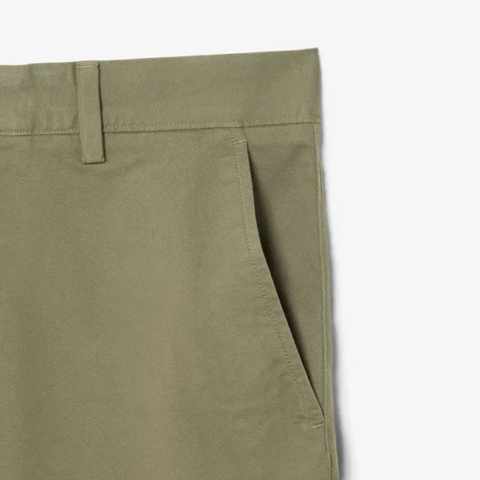 Pantaloncini chino in twill elasticizzato Pantaloncini chino in twill elasticizzato