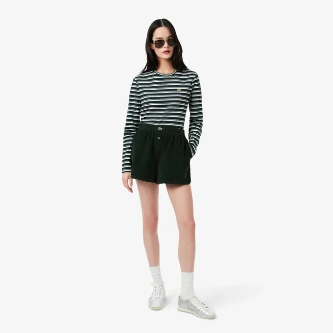 Pantaloncini da donna in velluto a coste dal taglio comodo Pantaloncini da donna in velluto a coste dal taglio comodo