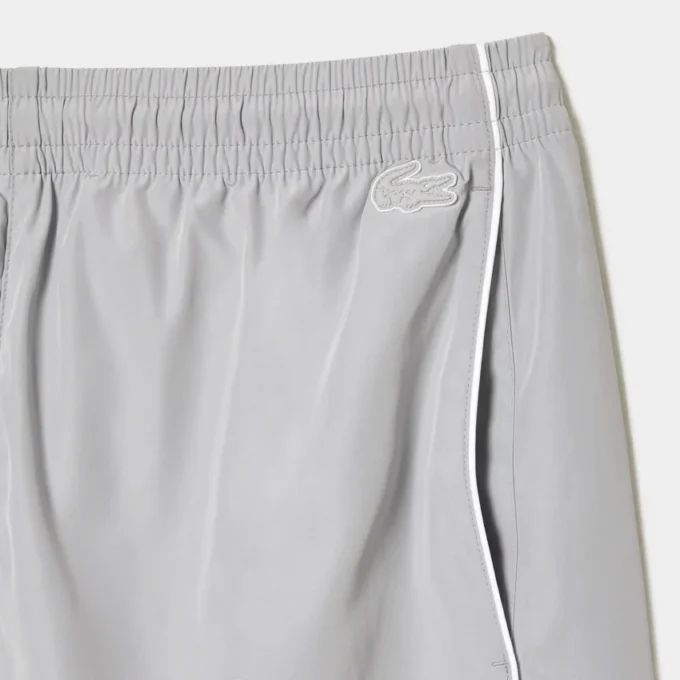 Pantaloncini da uomo dalla vestibilità comoda con ricami Pantaloncini da uomo dalla vestibilità comoda con ricami