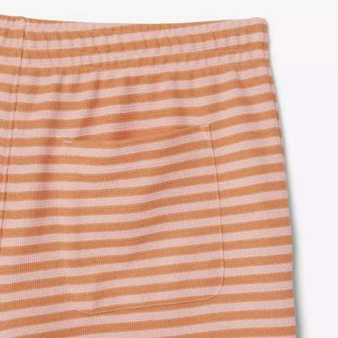 Pantaloncini in cotone a righe dalla vestibilità regolare Pantaloncini in cotone a righe dalla vestibilità regolare