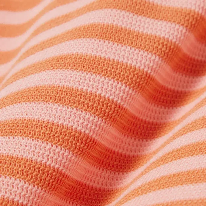 Pantaloncini in cotone a righe dalla vestibilità regolare Pantaloncini in cotone a righe dalla vestibilità regolare