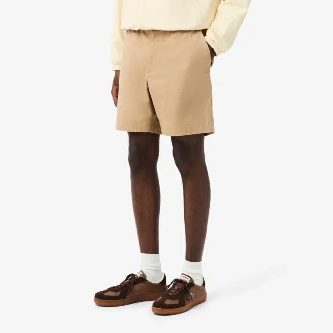 Pantaloncini in cotone elasticizzato dalla vestibilità regolare