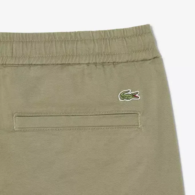 Pantaloncini in cotone elasticizzato dalla vestibilità regolare Pantaloncini in cotone elasticizzato dalla vestibilità regolare