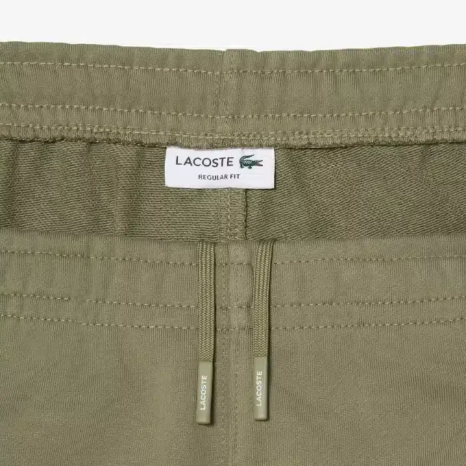 Pantaloncini in pile con striscia logo e vestibilità regolare