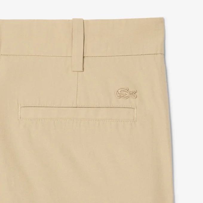 Pantaloni chino in cotone dalla vestibilità dritta Pantaloni chino in cotone dalla vestibilità dritta