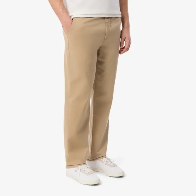 Pantaloni chino in cotone dalla vestibilità regolare Pantaloni chino in cotone dalla vestibilità regolare
