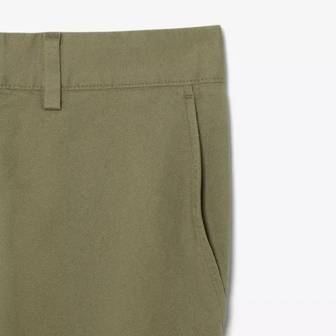Pantaloni chino in cotone dalla vestibilità regolare Pantaloni chino in cotone dalla vestibilità regolare