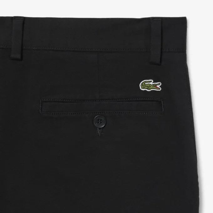 Pantaloni chino in cotone dalla vestibilità regolare Pantaloni chino in cotone dalla vestibilità regolare