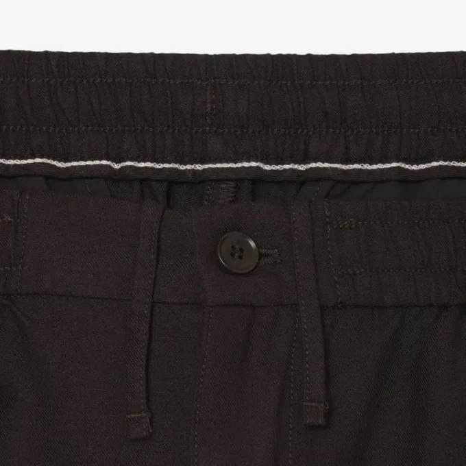 Pantaloni chino in lino dalla vestibilità regolare Pantaloni chino in lino dalla vestibilità regolare